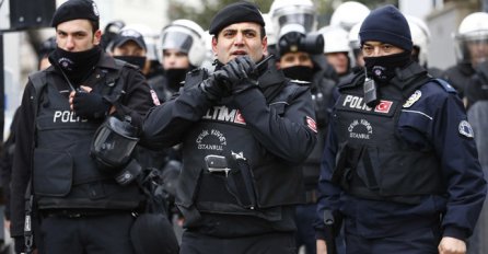 Srbi sa dugim cijevima uhapšeni u Istanbulu
