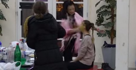 Potresna slika Nadežde nakon što joj je Jelena Krunić šamarima izbila zub i rakrvarila usnu i oko (FOTO)