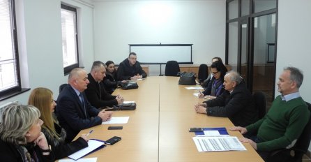 Članovi Zajedničkog povjerenstva za ljudska prava posjetili Azilantski centar