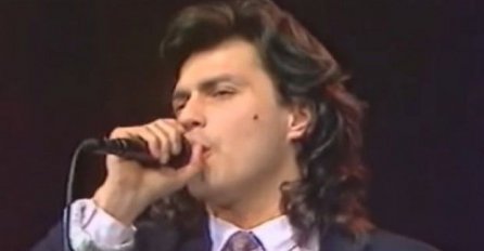 NAJLJEPŠI PJEVAČ JUGE OŽENIO JE 30 GODINA MLAĐU, PA SE RAZVEO: Prati samo jednu ženu na Instagramu i izgleda ovako!