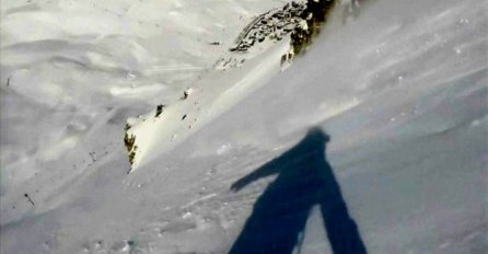 Snowboarder s kamerom se našao usred lavine: POGLEDAJTE ZASTRAŠUJUĆI SNIMAK