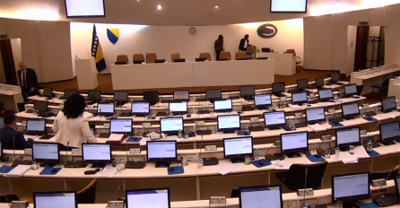 KRIŠTO: Parlamentarna većina odavno ne funkcioniše