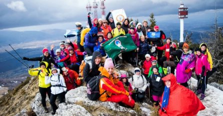 U osmomartovskom pohodu do najvišeg vrha Trebevića 150 žena