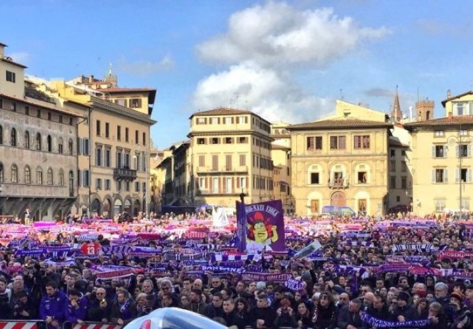 PRETUŽAN DAN ZA ITALIJU: Hiljade ljudi na ispraćaju Astorija, Bernardeschijeve suze govore dovoljno