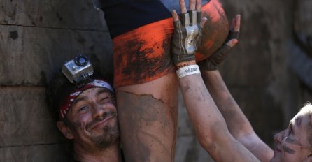 SJEĆATE LI SE VAŠEG NAJSRETNIJEG DANA ? 25 Fotografije ljudi na najsretniji dan u životu u njihovom životu