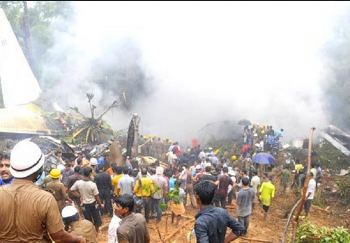 JOŠ JEDNA TRAGEDIJA Srušio se avion u zračnoj luci: Poginulo najmanje 39 osoba 