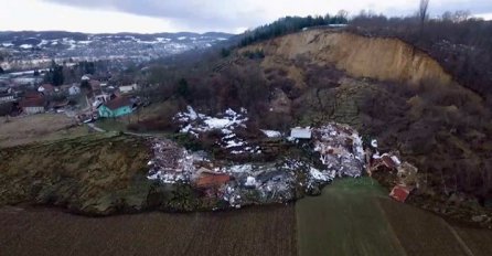U ODRONU OSTALI BEZ SVEGA! Tražili su pomoć, ali je nisu dobili: "Žena i djeca su mi bježali iz kuće dok se brdo rušilo na njih"