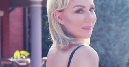 RIJETKA FOTOGRAFIJA: Evo kako je LEPA BRENA izgledala PRIJE LUKSUZNOG ŽIVOTA!