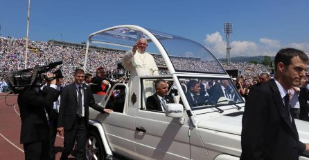 Papa: Sarajevo i BiH imaju posebni značaj za cijeli svijet