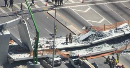 VELIKA TRAGEDIJA: Srušio se pješački most, više mrtvih pod gomilom betona (VIDEO)