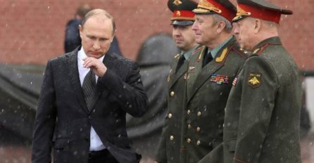 Analitičari: Putina Rusi vole, Zapad ga mrzi, ali poštuje