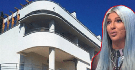 RASKOŠNA VILA JELENE KARLEUŠE NA DEDINIJU IZGLEDA NESTVARNO: Samo možete da zavidite na ovom stilu