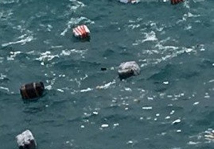 Paketi puni marihuane plutaju morem oko Durovnika: Policija radi na slučaju