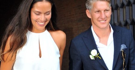 PORODILA SE ANA IVANOVIĆ: Bastijan i teniserka DOBILI SINA!