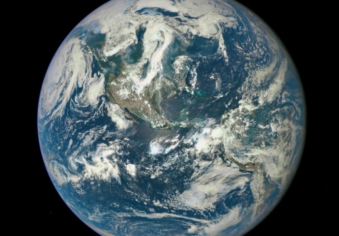 NISMO MOGLI NI ZAMISLITI: Evo šta bi se desilo kada bi se Zemlja okretala u suprotnom smjeru (VIDEO)