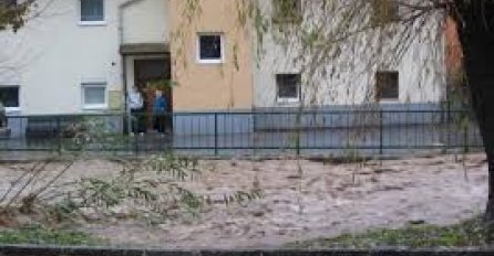 Stiže vodeni talas iz Jasenovca: Na terenu su pripadnici Civilne zaštite, koji pomažu ugroženom stanovništvu