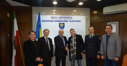 Potpisan Kolektivni ugovor sa Sindikatom policije MUP-a ZDK