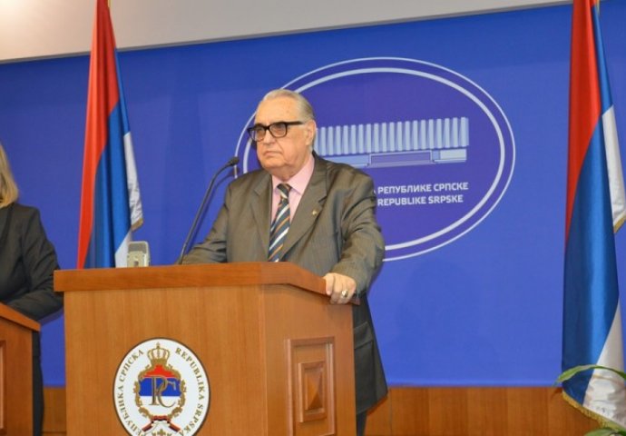 Kuzmanović: Da Ustavni sud BiH odbaci zahtjev za ocjenu ustavnosti 'Dana RS'