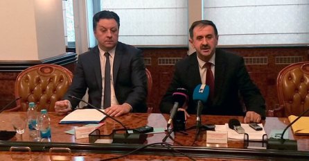 Vijeće naroda RS-a nije podržalo veto Bošnjaka u vezi s bosanskim jezikom