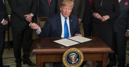 ZARATIO JE: Ovo što je Tramp potpisao imaće katastrofalne posljedice (VIDEO)