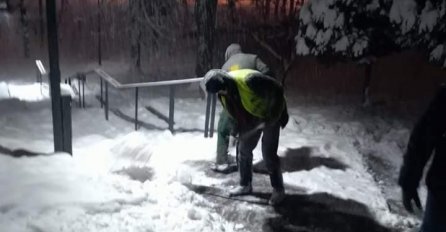 Povodom snježnog kolapsa oglasili se iz KJKP "Park": EVO ŠTA POUČUJU GRAĐANIMA!