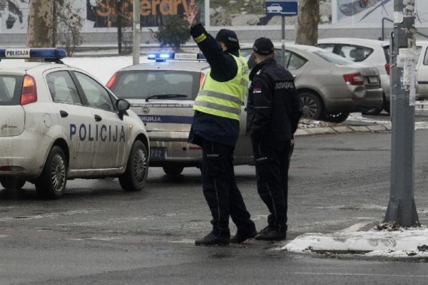 1439843-saobracajci-saobracajna-policija-foto-nebojsa-mandic-ls