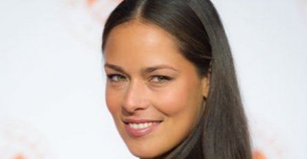 OVAKO IZGLEDA MAJKA ANE IVANOVIĆ: Sad je jasno na koga je tako lijepa!