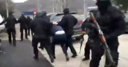 MARKO ĐURIĆ PRVI PUT U JAVNOSTI NAKON JUČERAŠNJE DRAME NA KOSOVU: Sastao se sa Vučićem, POGLEDAJTE KAKO IZGLEDA (FOTO)