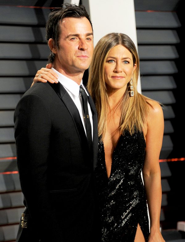 645863060-justin-theroux-jennifer-aniston-zoom