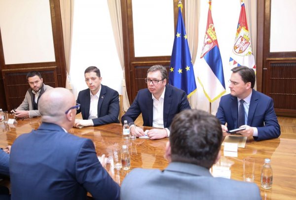 1443351-whatsapp-image-20180327-at-11-18-10-ff