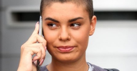 DUGA KOSA I POTPUNO NEPREPOZNATLJIVO LICE: Ovako je MINA VRBAŠKI izgledala prije nego što je postala poznata i počela praviti skandale!