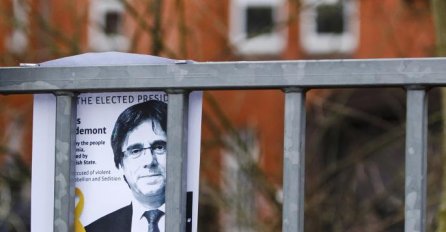 NAPETO U ŠPANIJI: Policija sklanja barikade, demonstranti opkoljeni na autoputu