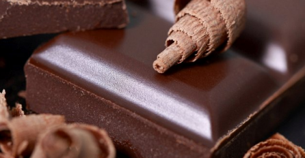 MILIONI KILOGRAMA SE BACE: Naučnici otkrili zašto čokolada često POBIJELI i da li je i tada jestiva