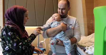 OSMIJEH NA ARSLANOVOM LICU: Ljekari potvrdili da je tumor je sve manji