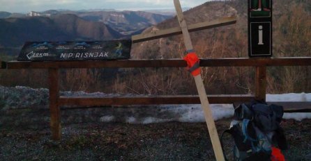 Nosi križ iz Rijeke do Zagreba za djecu kojoj su potrebni skupi lijekovi