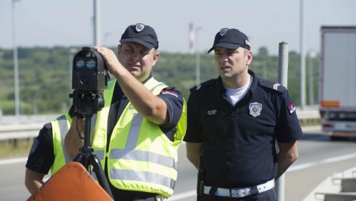 saobracajna-policija-1-620x350