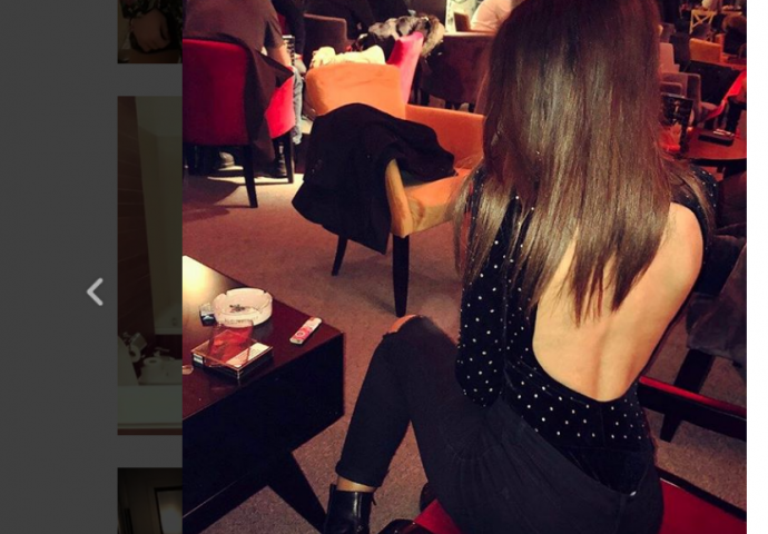 ZA OVOM BOSANKOM LUDE MUŠKARCI, ČEKAJU U REDU SAMO DA JE VIDE: Kad se okrene, biće vam jasno zašto je bacila Balkan u trans (FOTO)