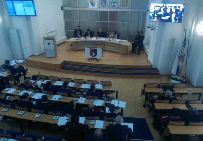 Adem Zolj imenovan za premijera: Kako su glasali zastupnici