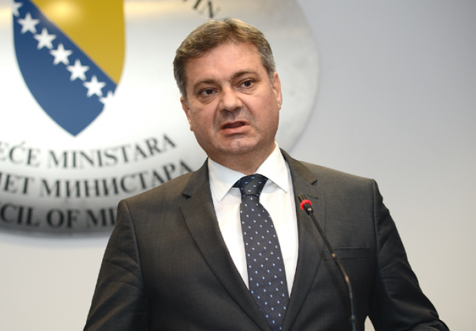 Denis Zvizdić reagirao na izjave Milorada Dodika u Beogradu