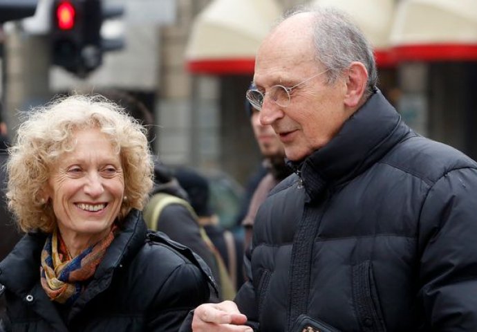 Koja je njihova tajna? LJUBAVNA PRIČA POZNATOG VODITELJA I NJEGOVE SUPRUGE RAZNJEŽIT ĆE I NAJTVRĐA SRCA 