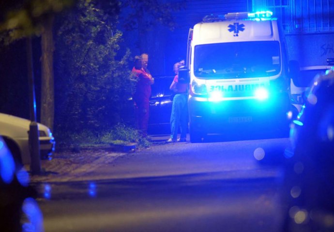 UŽAS U REGIONU: Žena pronađena mrtva u sobi, a njen sin nag u kupatilu! U stanu treštala muzika!