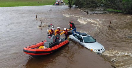 "DANAS SE SPREMITE NA PAKLENU OLUJU": Izdato upozorenje za stanovništvo, STIŽE POTOP (FOTO)