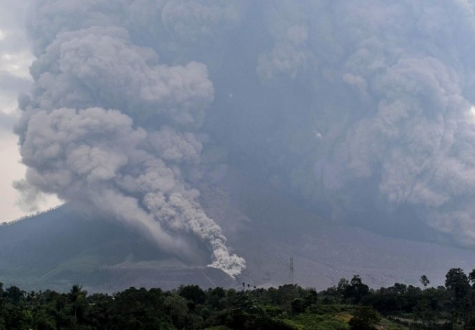 'Alas Leuser': Aerodrom zatvoren zbog vulkanskog pepela