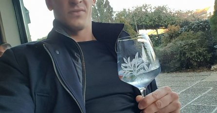 Sin načelnika zaustavio saobraćaj na magistrali i prebio vozača koji ga je pretekao!