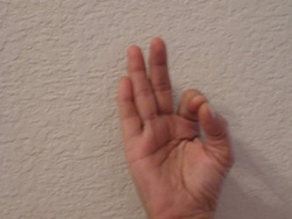 hand-yoga-1-622x468