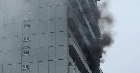 GRAD JE PREKRIO GUST CRNI DIM, STANOVNICI U PANICI: Više od 60 vatrogasaca se bori sa stihijom 