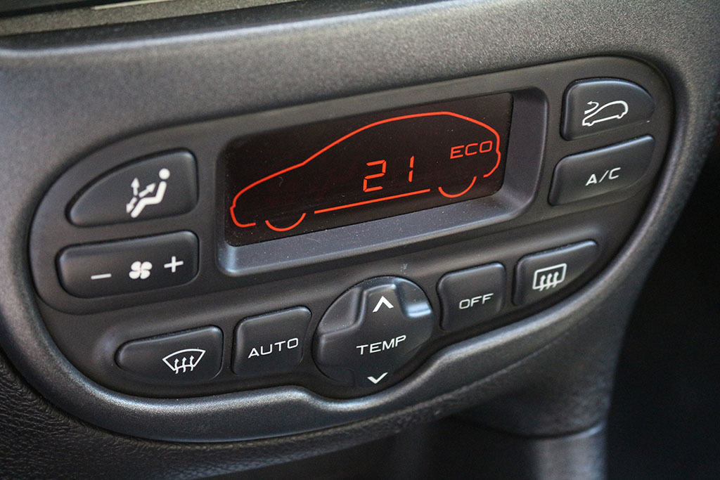 Automatska klima u automobilu