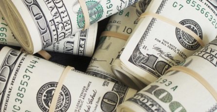 Firma greškom ženi uplatila 10.5 miliona dolara, sud odlučio da mora vratiti novac