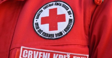 Uručenje sanitetskog vozila Crvenom križu FBiH