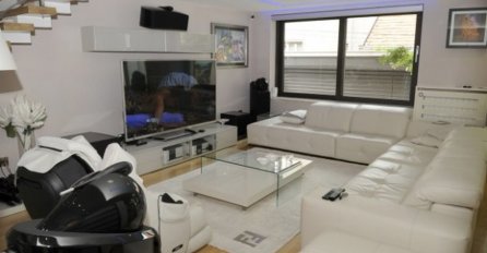 'SKROMNIH' 500 KVADRATNIH METARA: Ova pjevačica u kući ima LIFT, KUĆNE POMOĆNICE, a samo cipele vrijede 200 hiljada EURA!